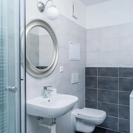 Hotell Top Location By Ambiente 3*