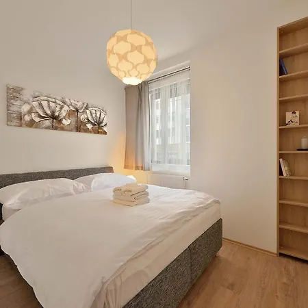 Top Location By Ambiente Μπρατισλάβα