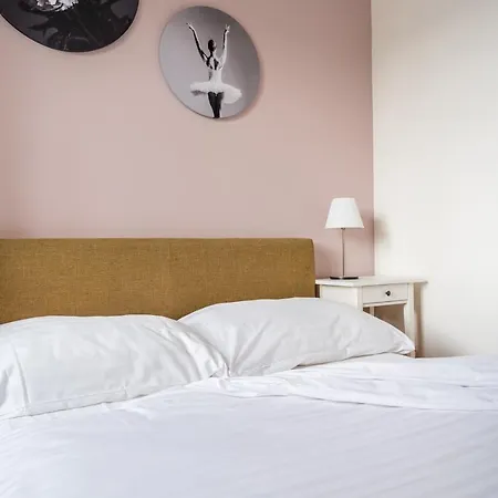 Top Location By Ambiente Hotel 3*